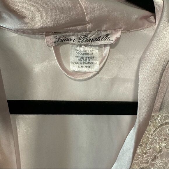 Linea Donatella Vintage Old Hollywood Pearl Lace Satin Long Robe - Picture 11 of 11